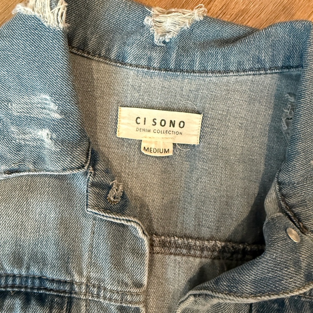 Jean jacket - Picture 2 of 3